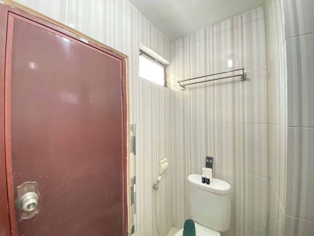 simply 3br apartment at gateway ahmad yani cicadas