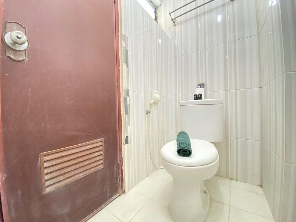 simply 3br apartment at gateway ahmad yani cicadas