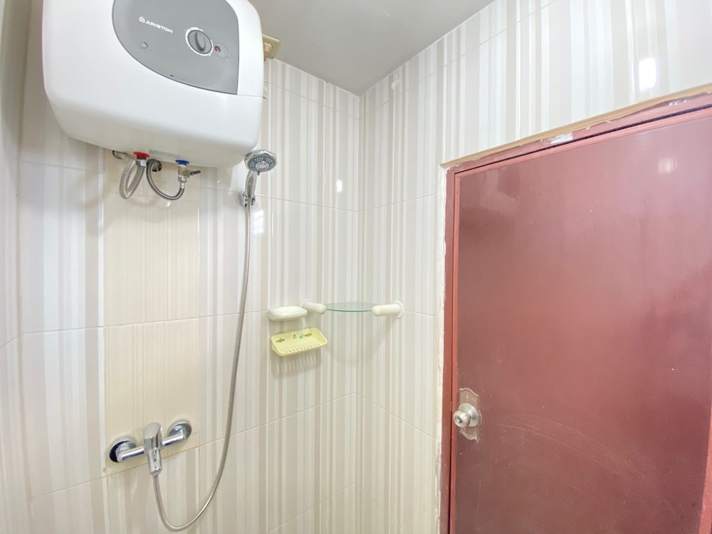 simply 3br apartment at gateway ahmad yani cicadas