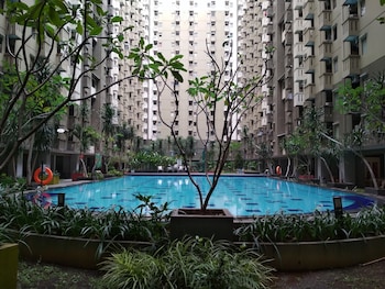 simply 3br apartment at gateway ahmad yani cicadas