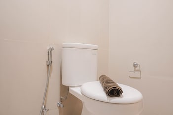 comfortable studio room at tree park bsd apartment