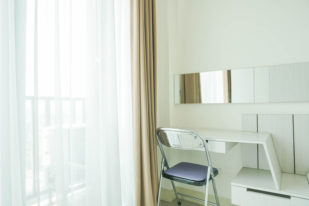 comfortable studio room at tree park bsd apartment