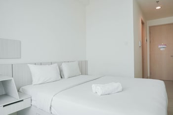comfortable studio room at tree park bsd apartment