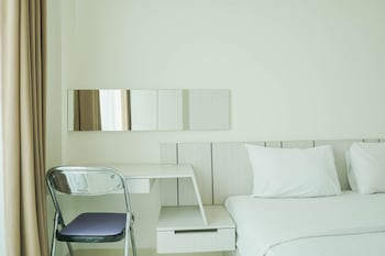comfortable studio room at tree park bsd apartment