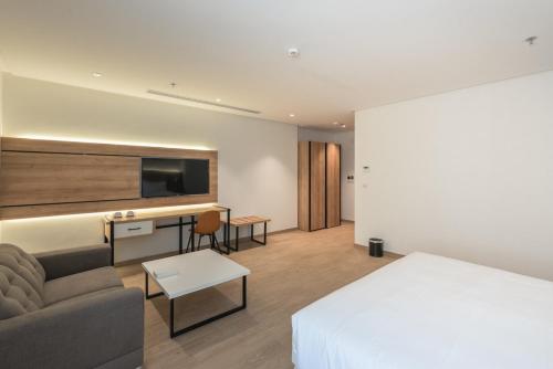 hasana suites
