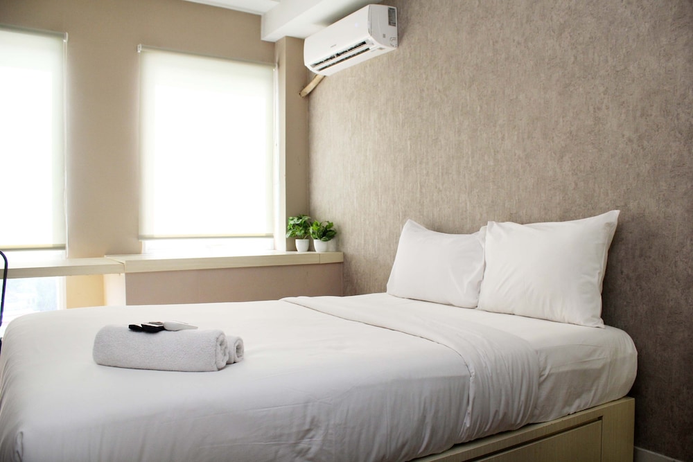 new and cozy studio at patraland urbano apartment