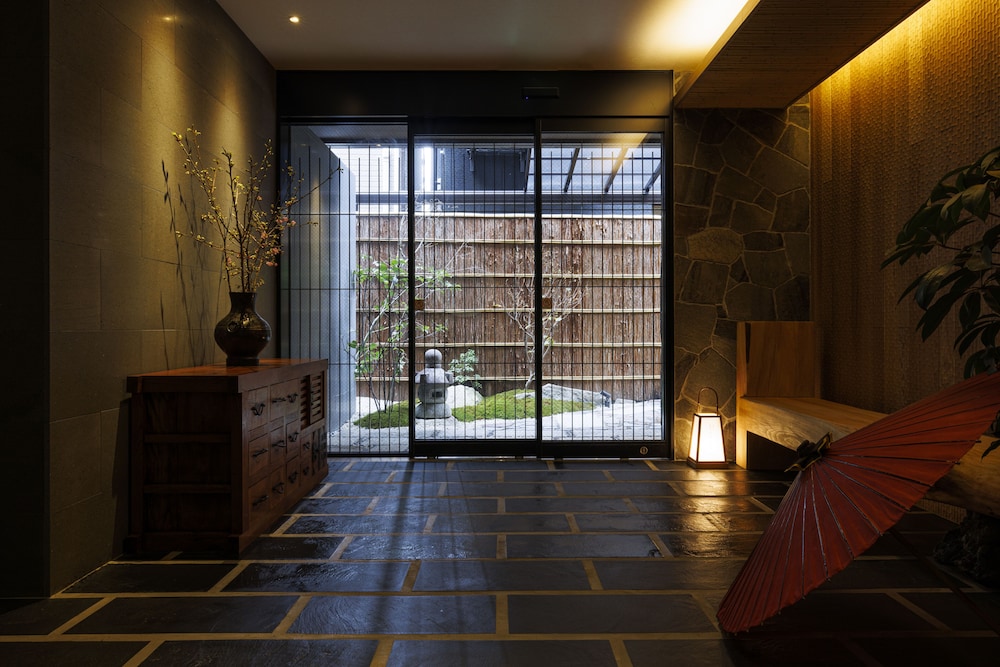 hotel kanazawa zoushi