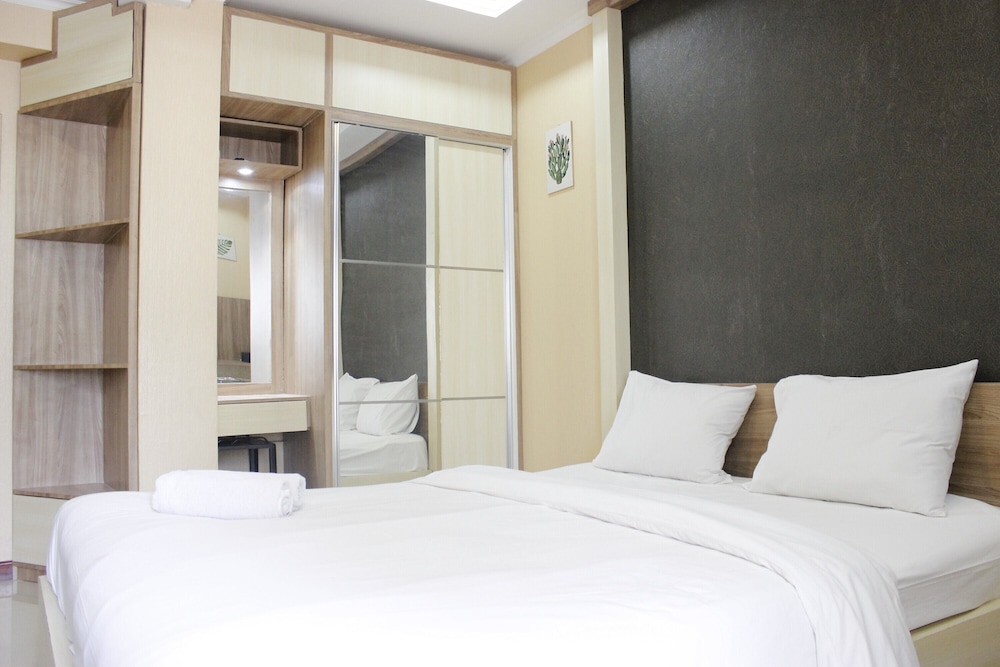 minimalist studio gateway ahmad yani