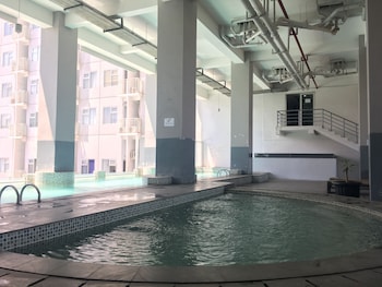 appropriate studio apartment at easton park residence jatinangor near ipdn