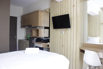 appropriate studio apartment at easton park residence jatinangor near ipdn
