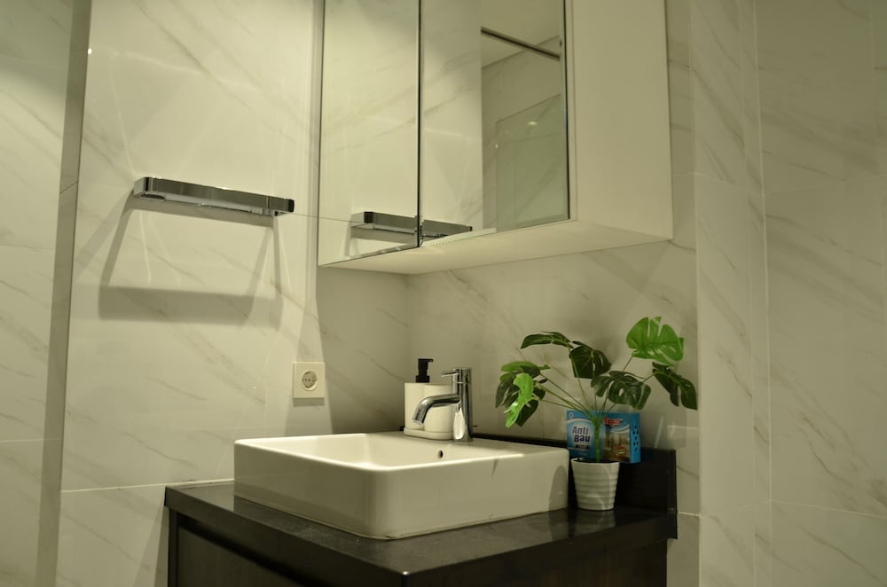 elegant 1br at branz bsd city apartment