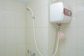 comfort studio at springlake summarecon apartment