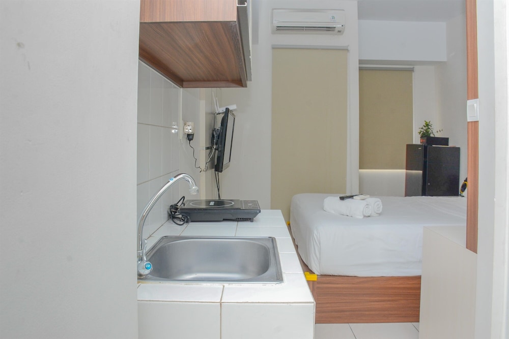 comfort studio at springlake summarecon apartment