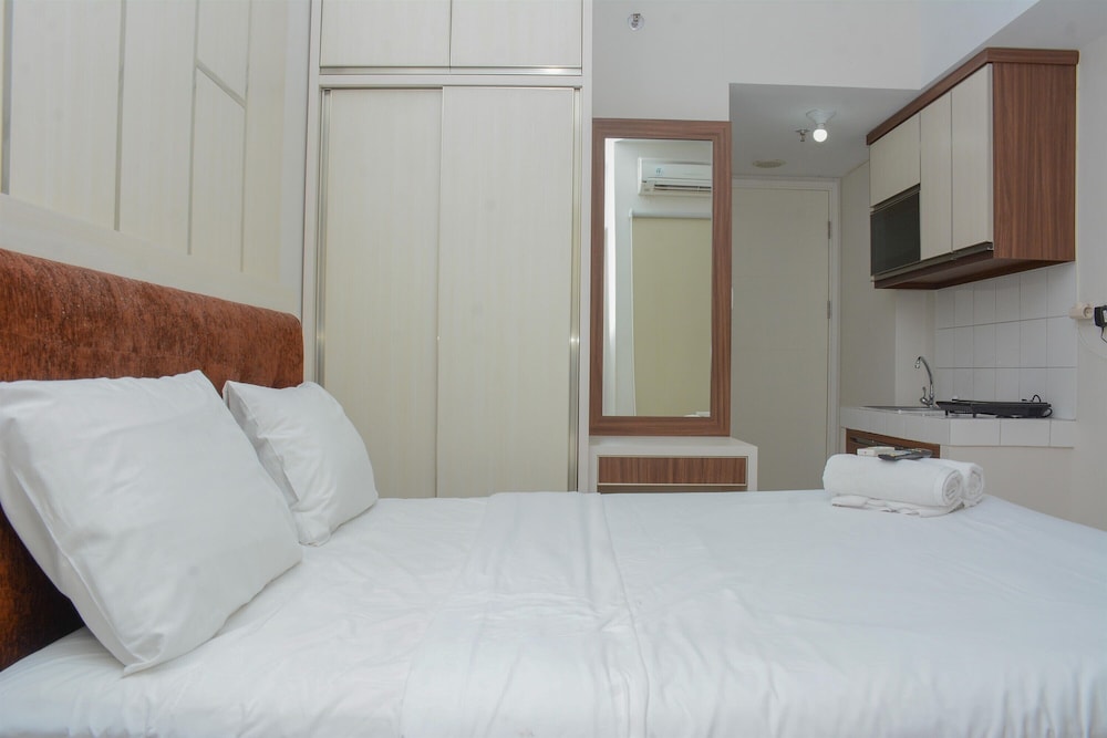 comfort studio at springlake summarecon apartment
