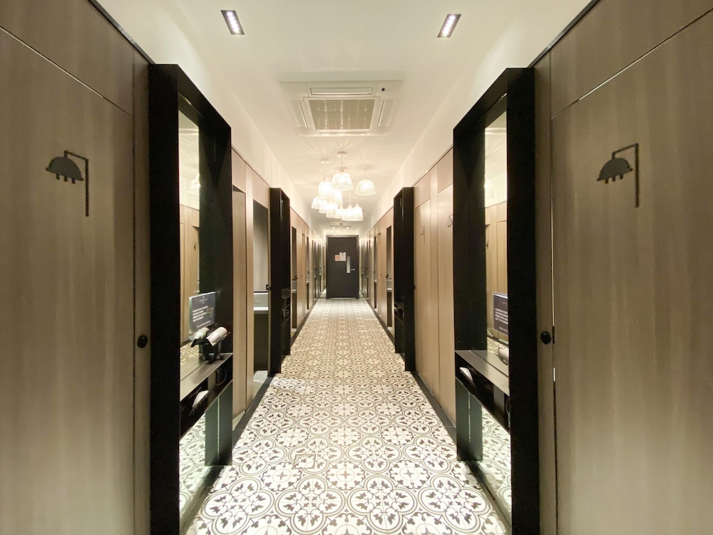 st signature jalan besar dayuse 7 hours 9am 4pm