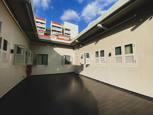 st signature jalan besar dayuse 7 hours 9am 4pm