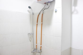 bright and comfy studio apartment at easton park residence jatinangor near unpad