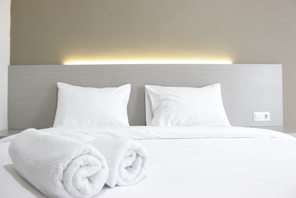 bright and comfy studio apartment at easton park residence jatinangor near unpad