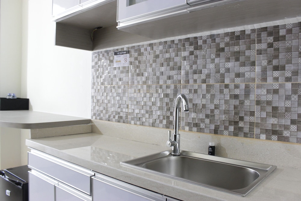 bright and comfy studio apartment at easton park residence jatinangor near unpad