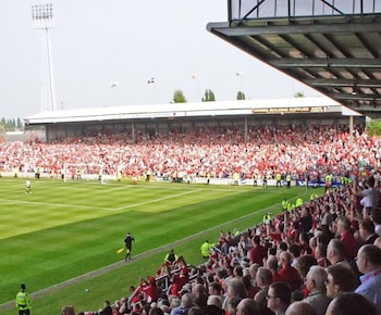 wrexham central stay apartment six