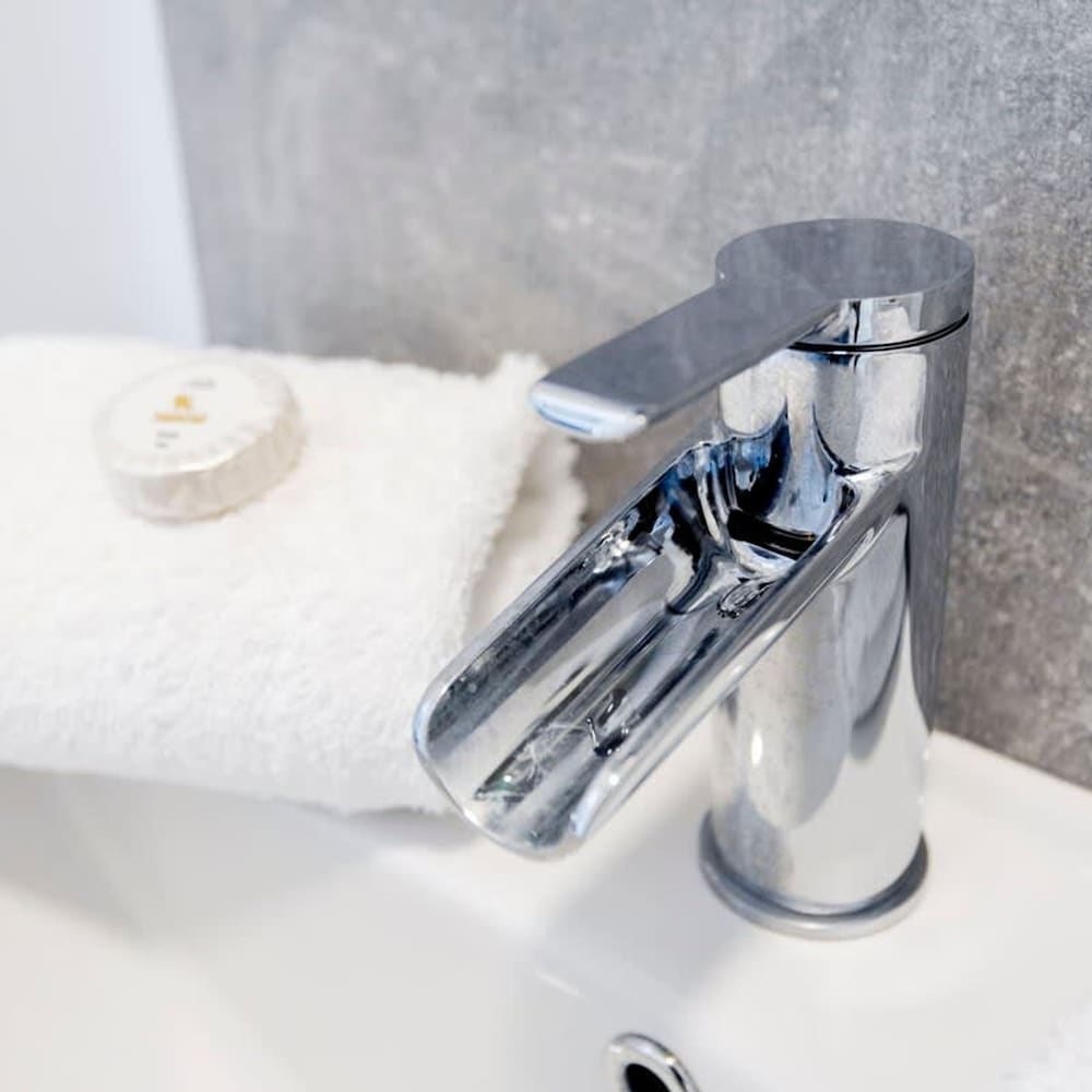 wrexham central stay apartment six