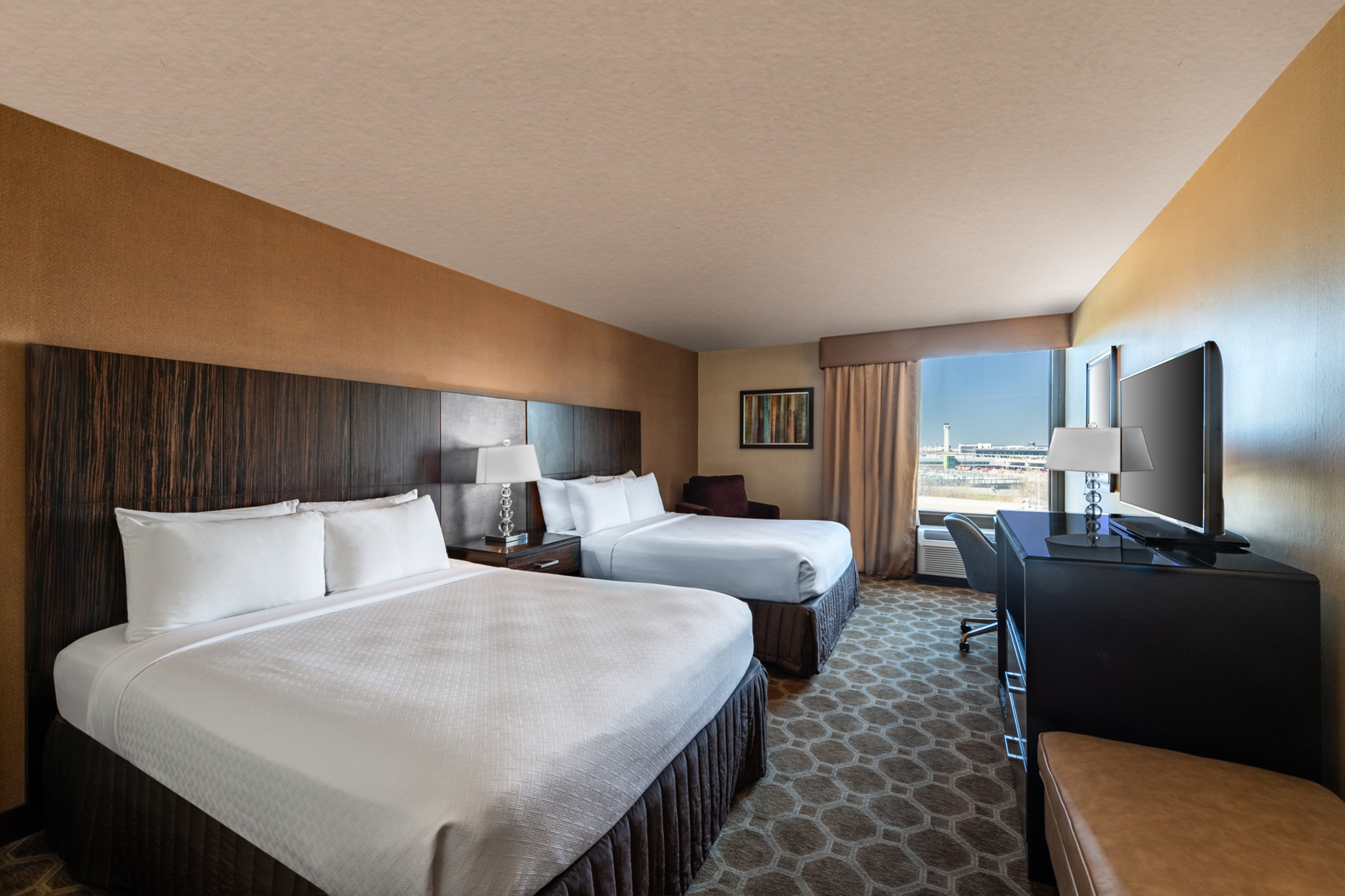 crowne plaza newark airport by ihg