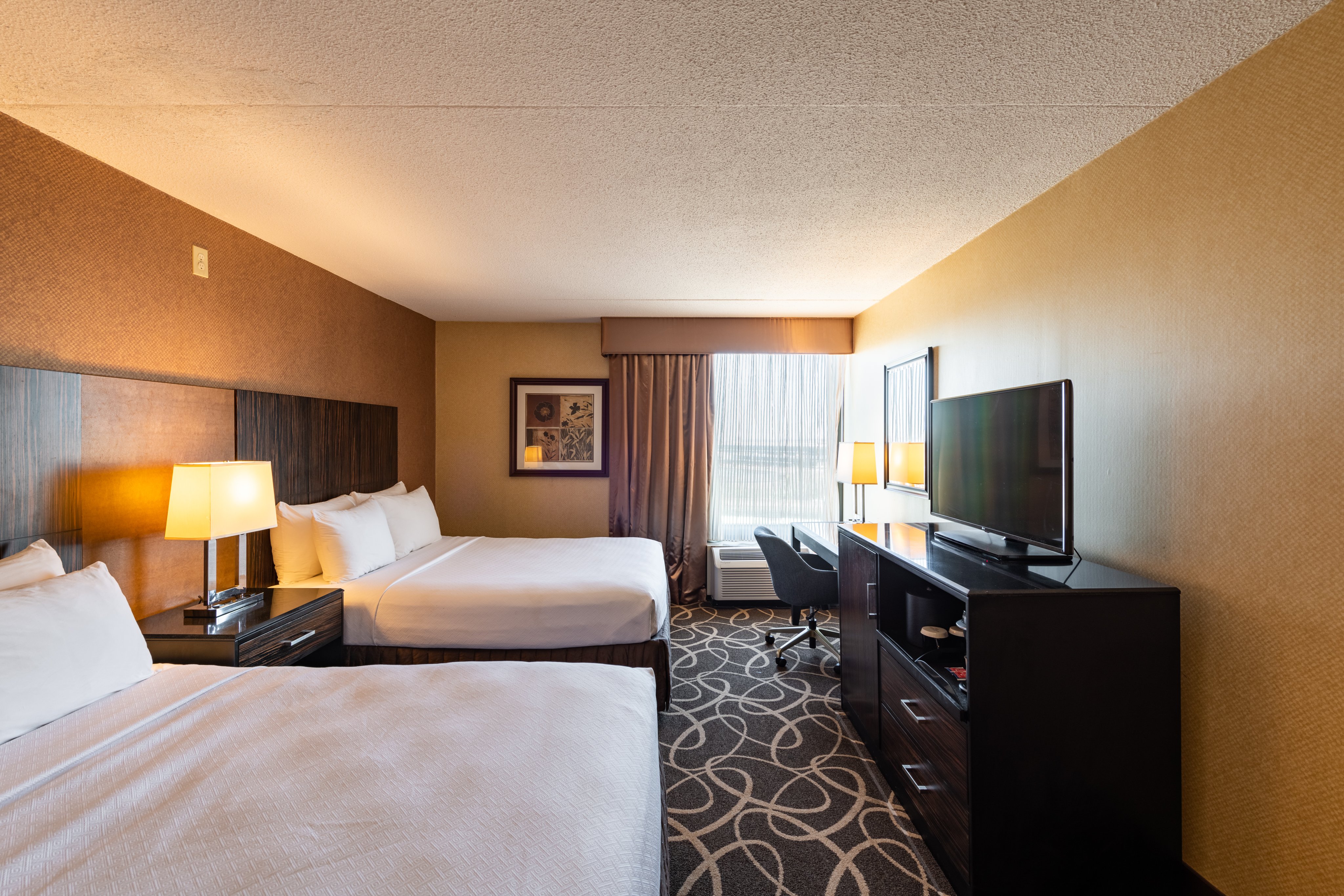 crowne plaza newark airport by ihg