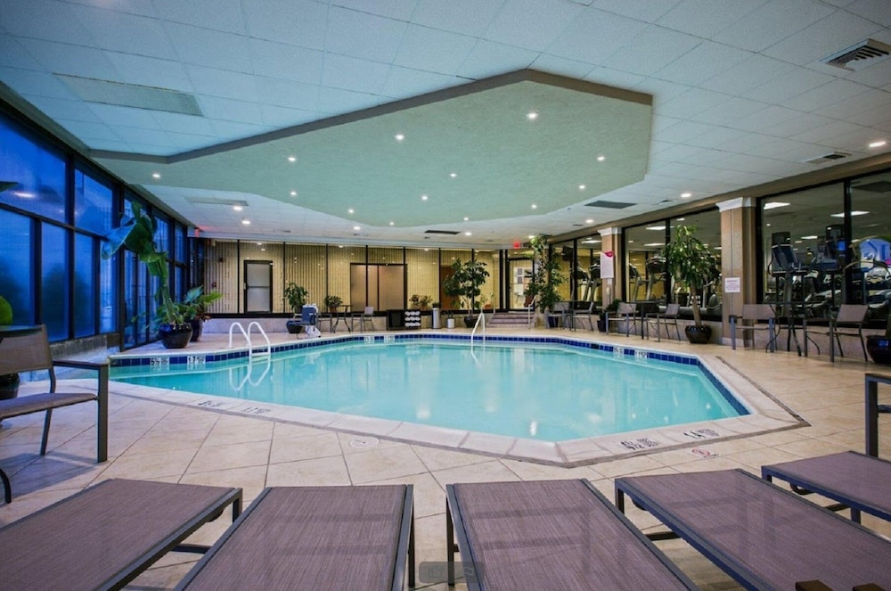 crowne plaza newark airport by ihg