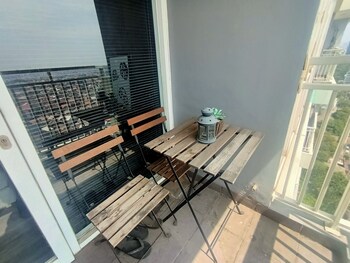 cozy the h residence by bonzela property