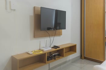 comfy and homey studio room at grand kamala lagoon apartment