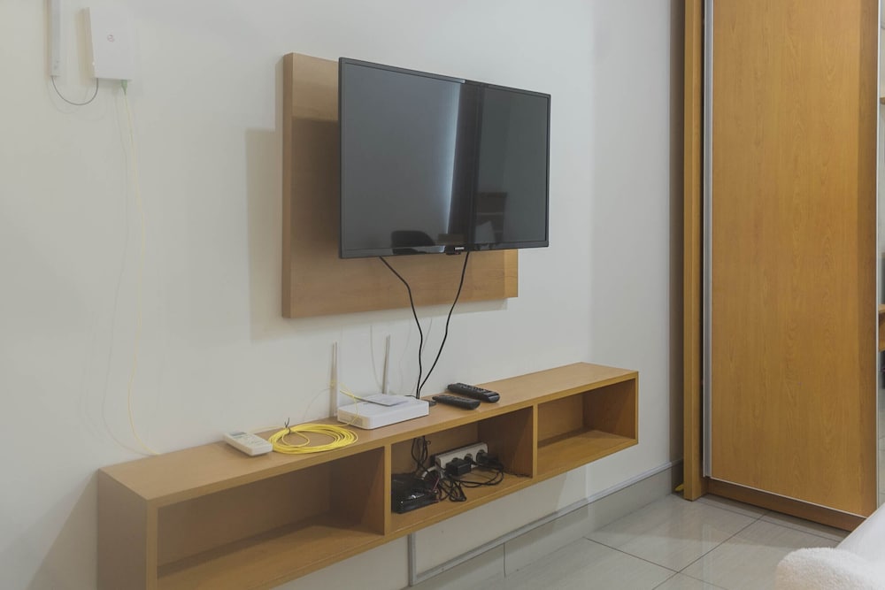 comfy and homey studio room at grand kamala lagoon apartment