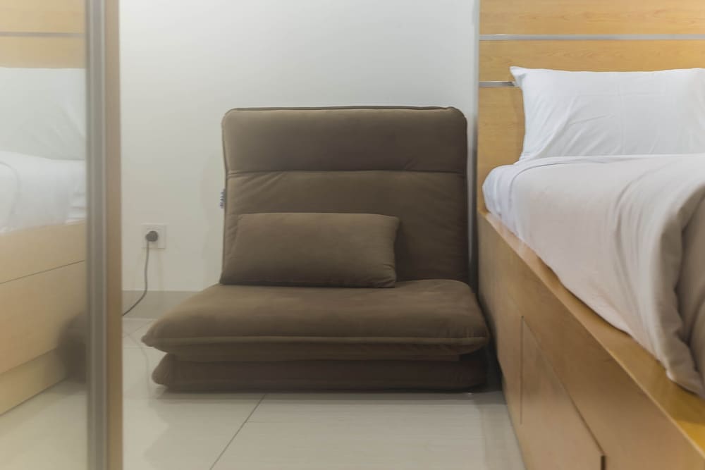 comfy and homey studio room at grand kamala lagoon apartment