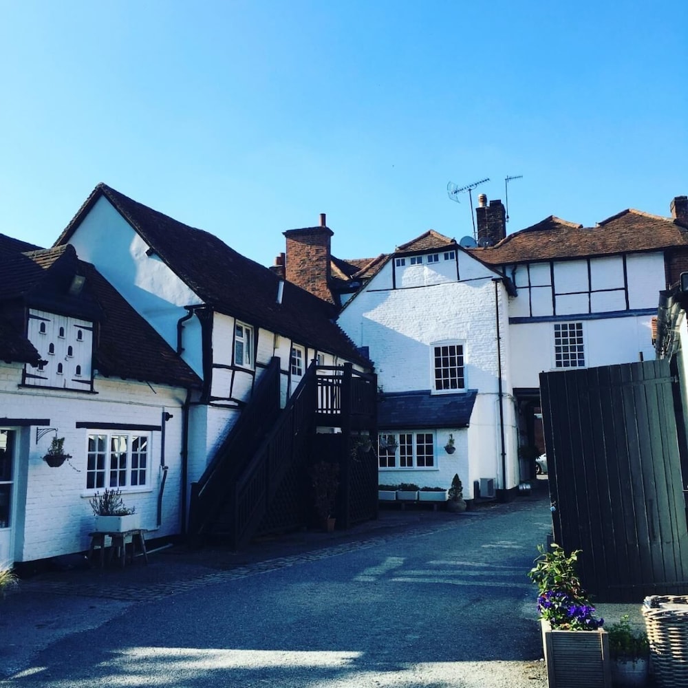 george and dragon hotel