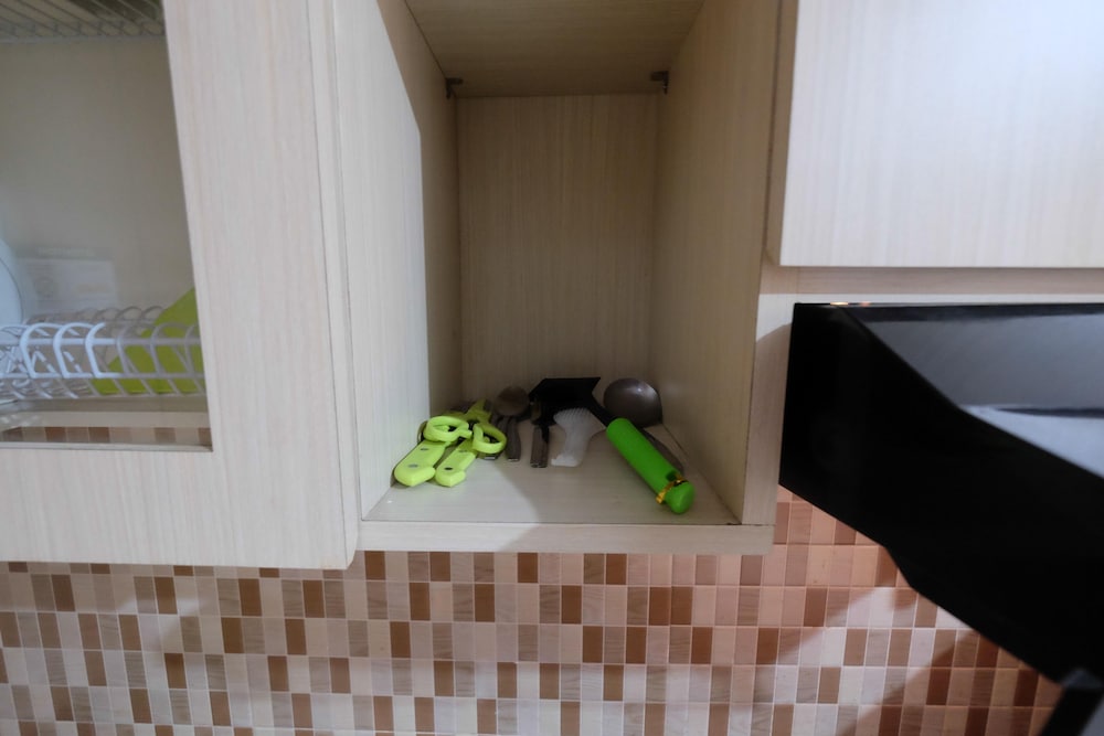 warm and cozy studio apartment at margonda residence 5