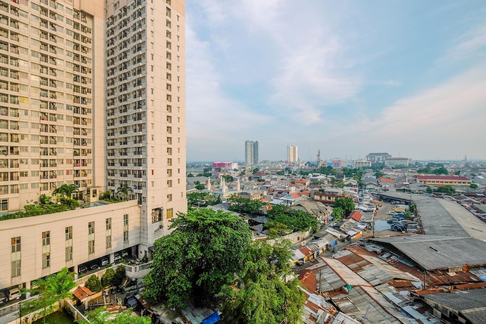 warm and cozy studio apartment at margonda residence 5