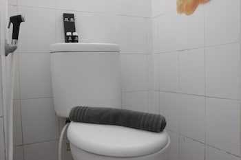 minimalist studio room at gateway ahmad yani cicadas apartment