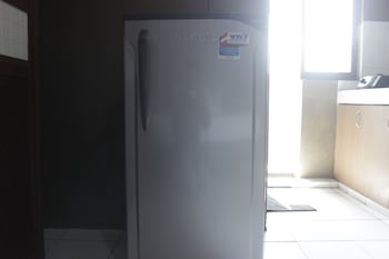 minimalist studio room at gateway ahmad yani cicadas apartment