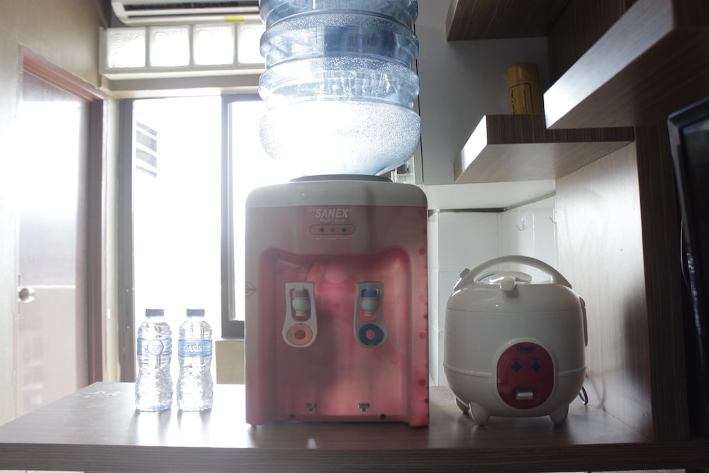 minimalist studio room at gateway ahmad yani cicadas apartment