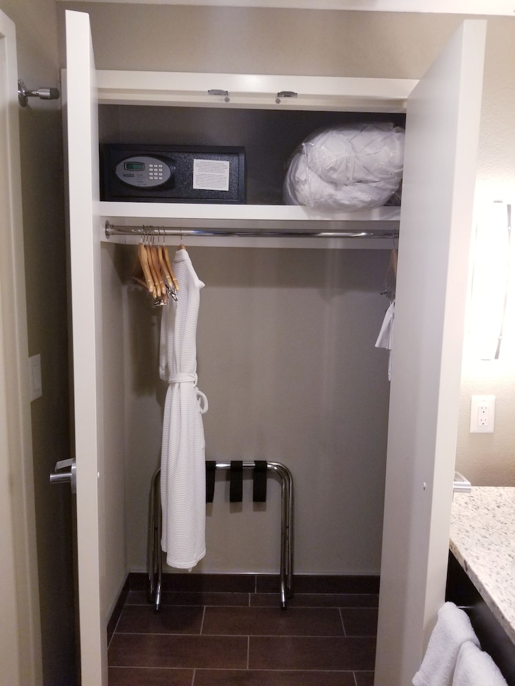 homewood suites by hilton calgary airport alberta canada