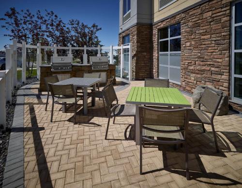 homewood suites by hilton calgary airport alberta canada