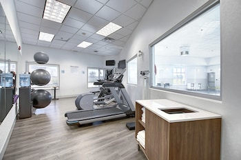 holiday inn express airport calgary by ihg