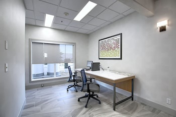 holiday inn express airport calgary by ihg