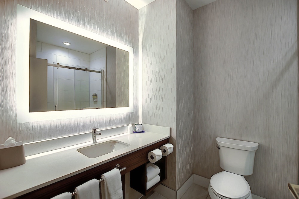 holiday inn express airport calgary by ihg