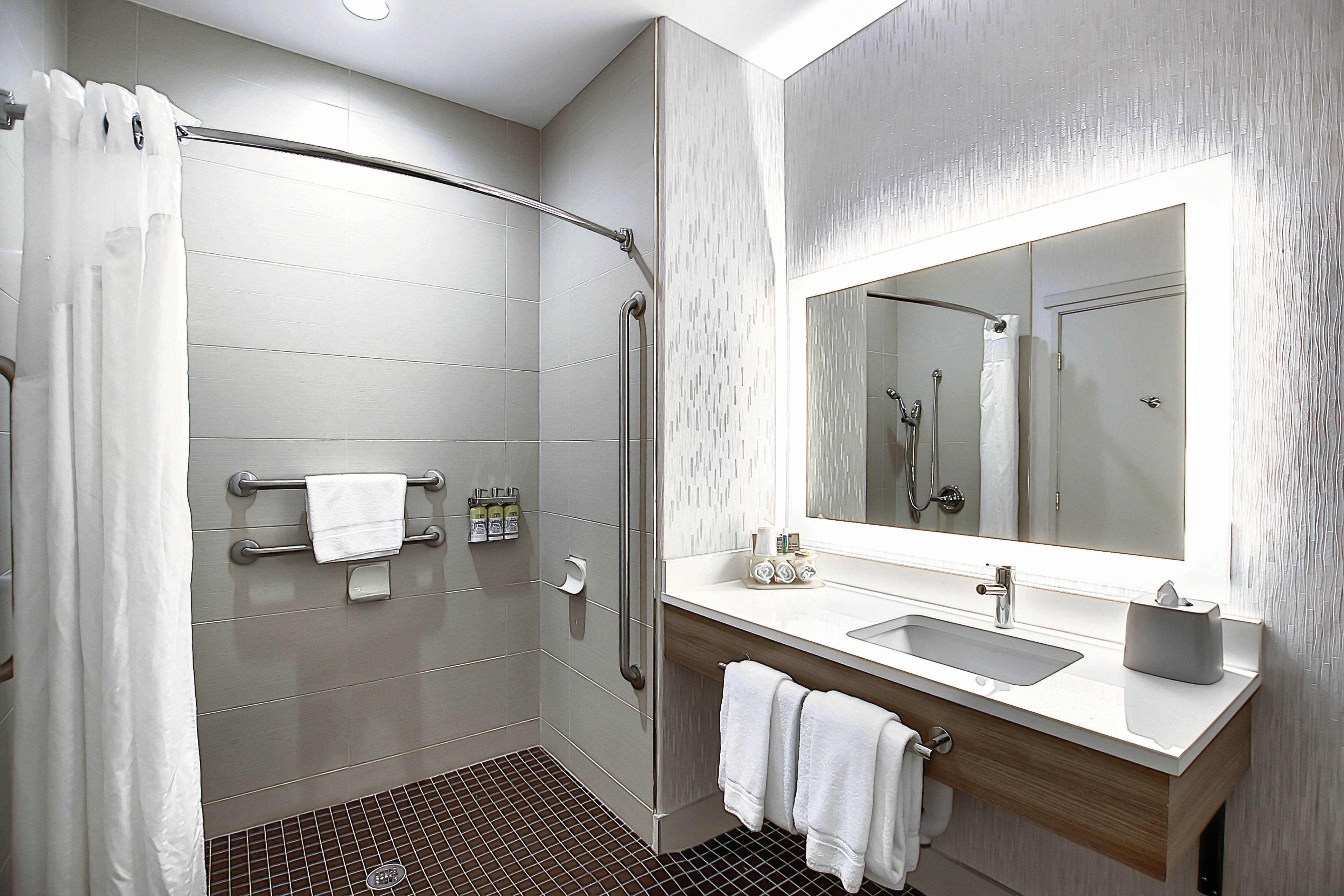 holiday inn express airport calgary by ihg