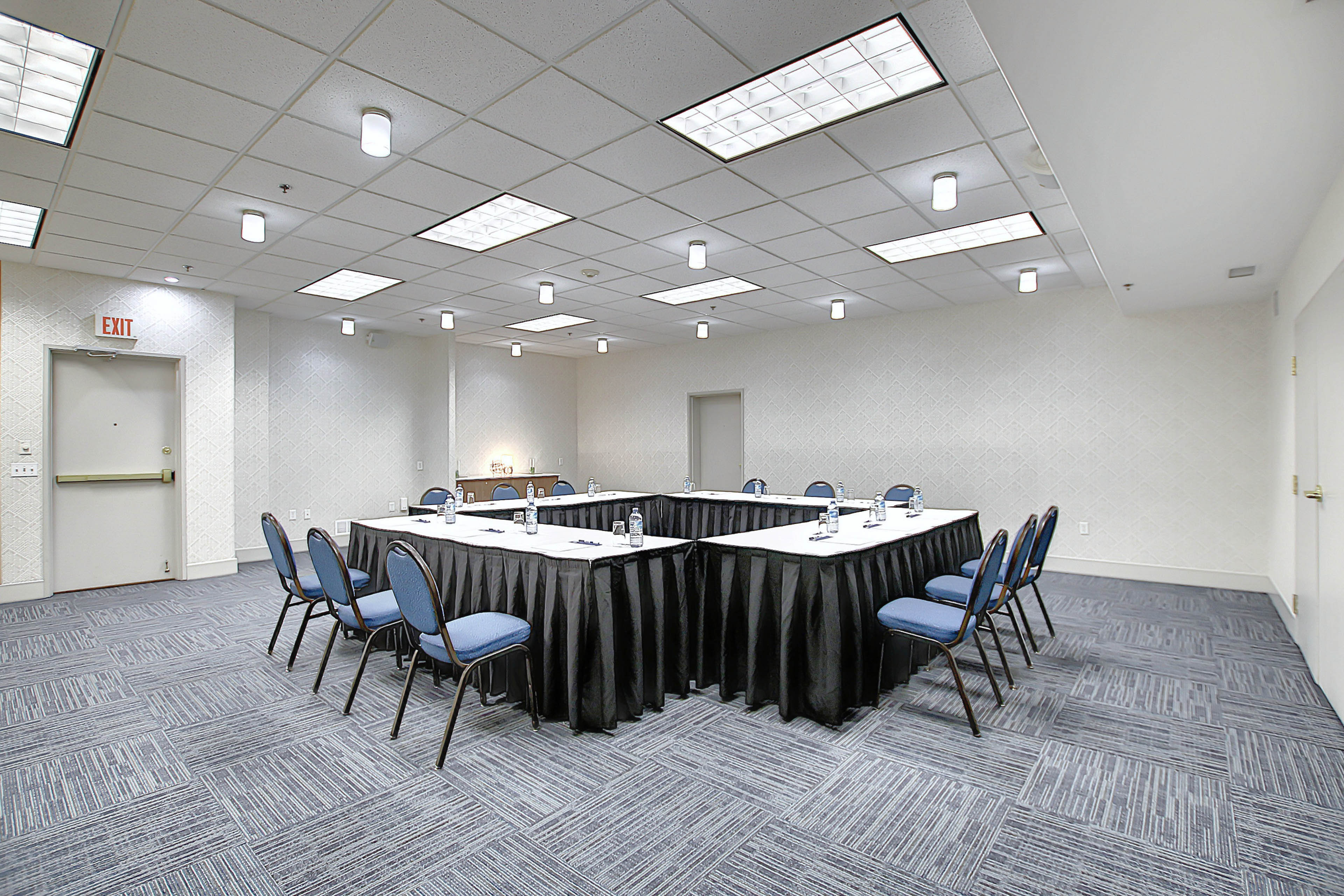 holiday inn express airport calgary by ihg