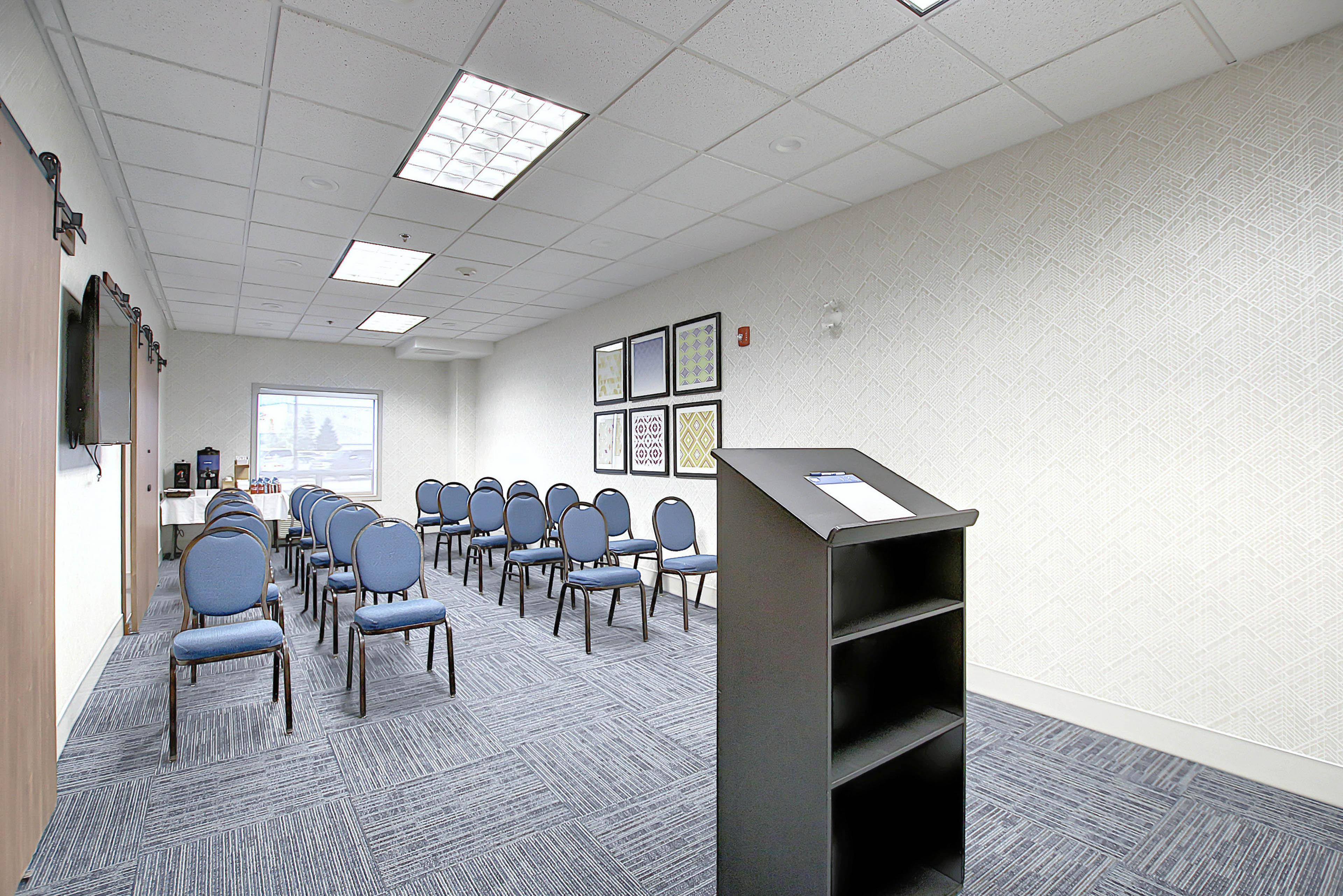 holiday inn express airport calgary by ihg