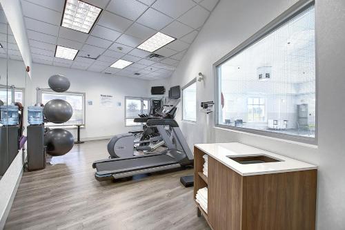 holiday inn express airport calgary by ihg