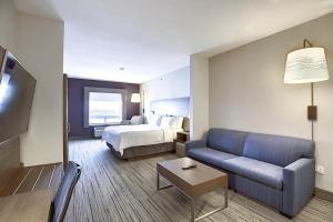holiday inn express airport calgary by ihg