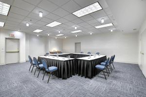 holiday inn express airport calgary by ihg