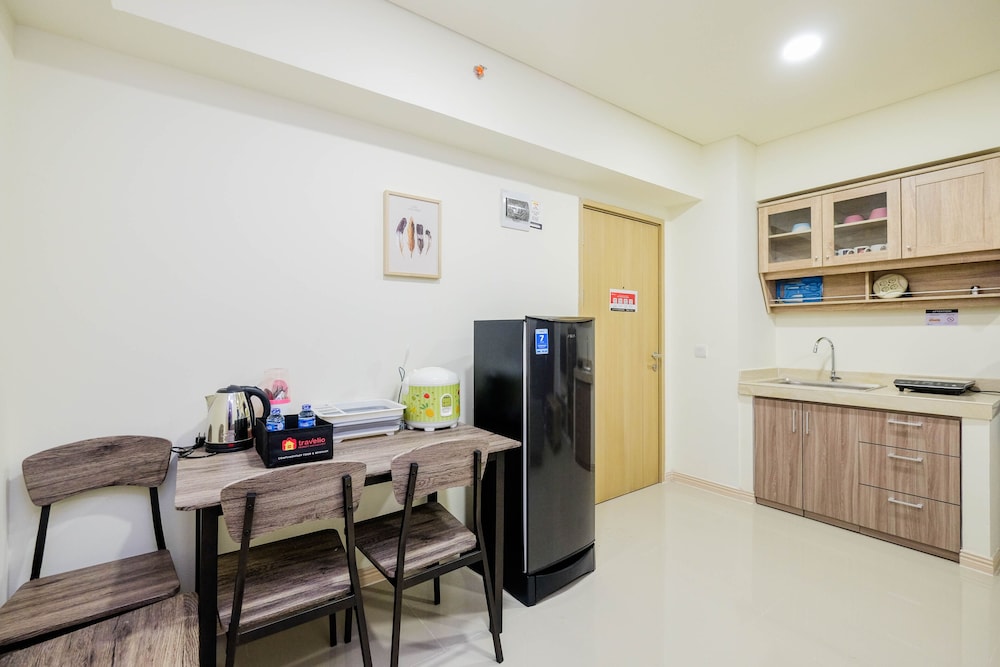 new furnished and comfy 2br at meikarta apartment